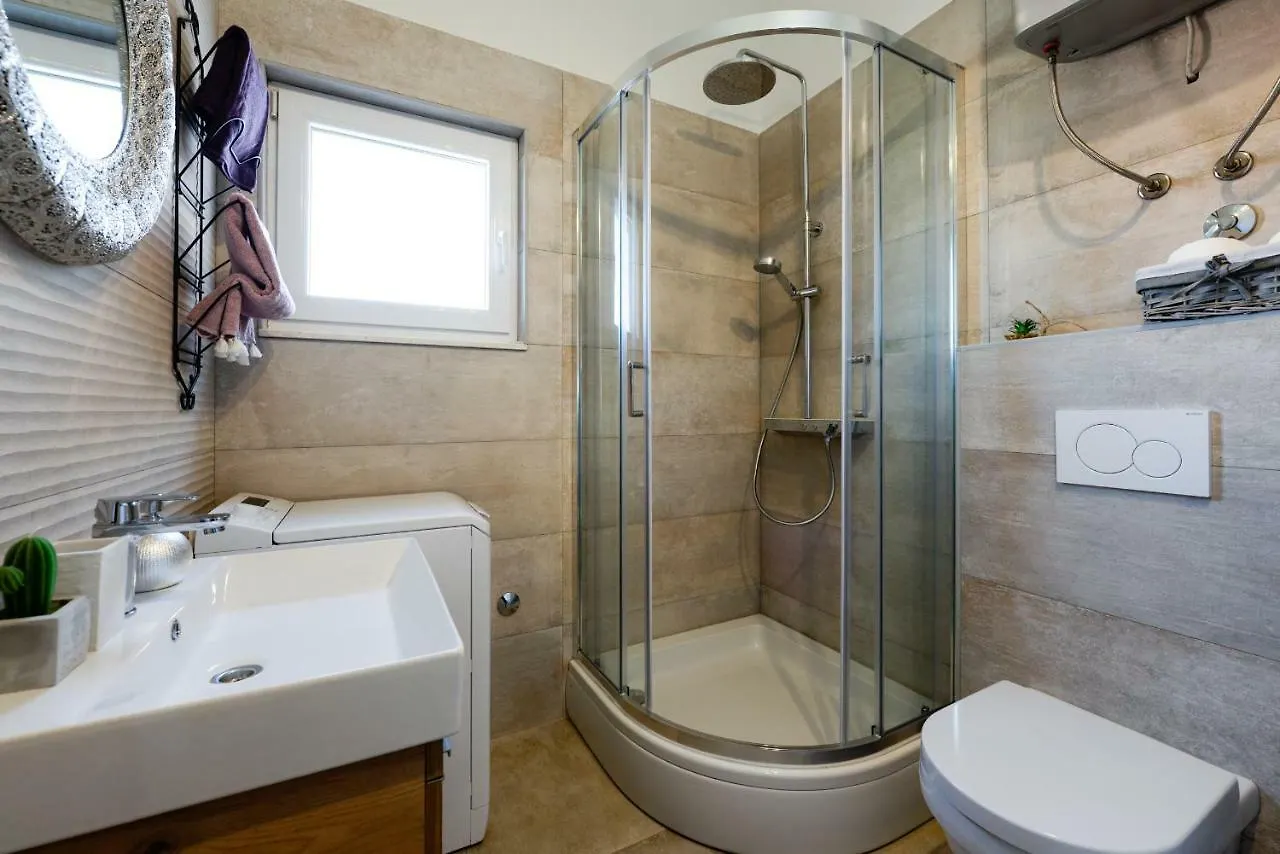 Exclusive Apartments Withlove زادار كرواتيا