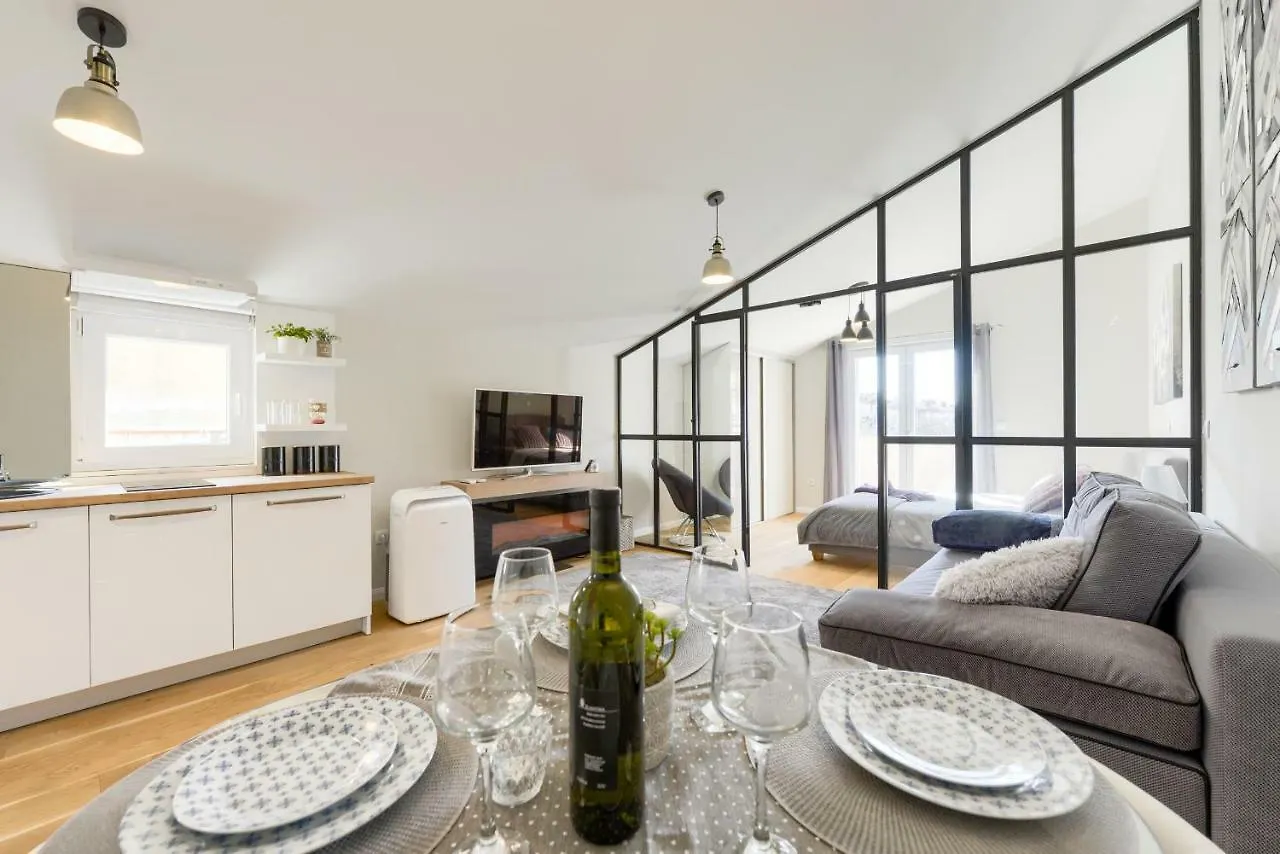 Exclusive Apartments Withlove زادار