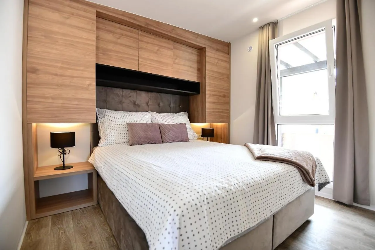 Exclusive Apartments Withlove Zadar 0*,